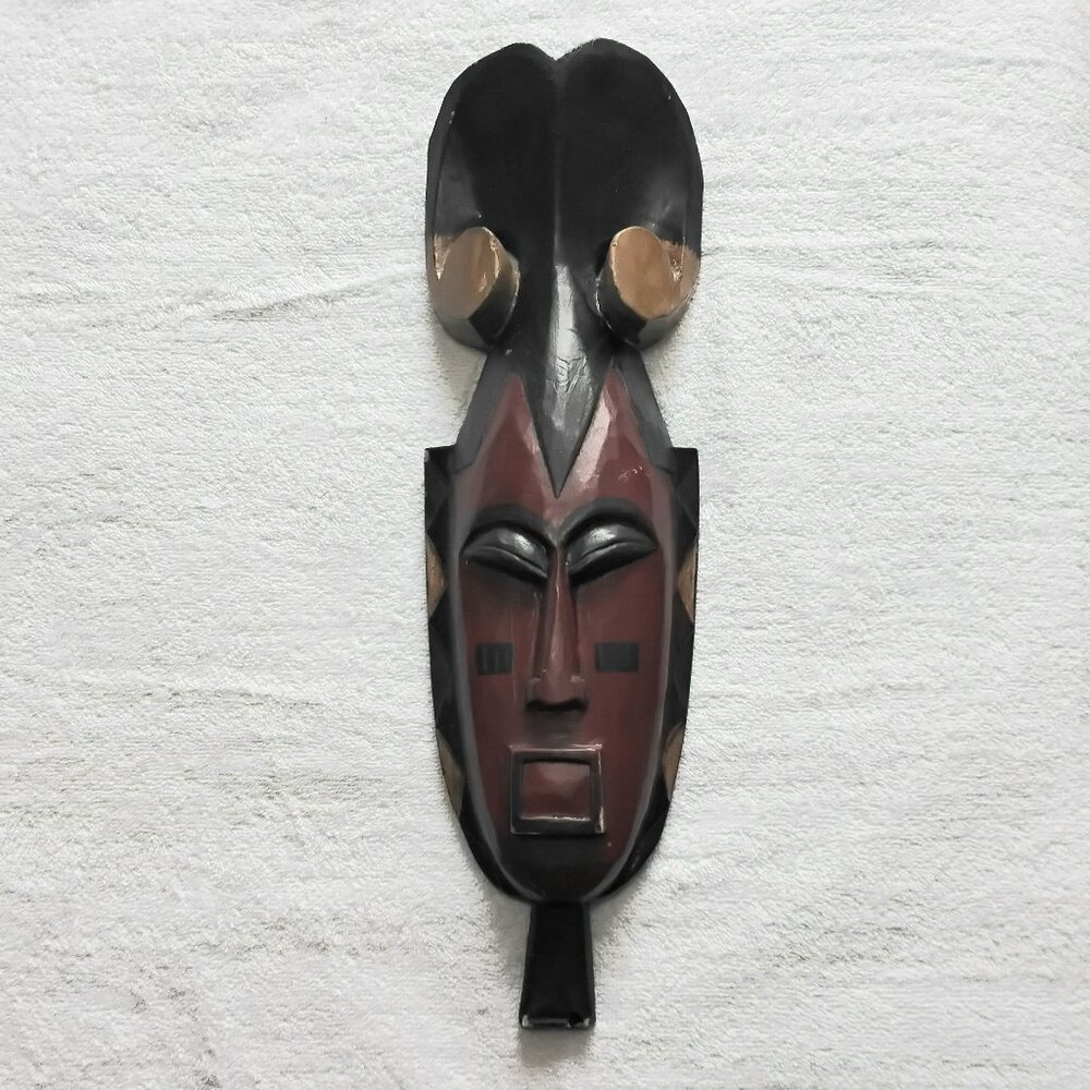 19 1/4" Vintage & Traditional Handcrafted Wooden African Hanging Mask!!